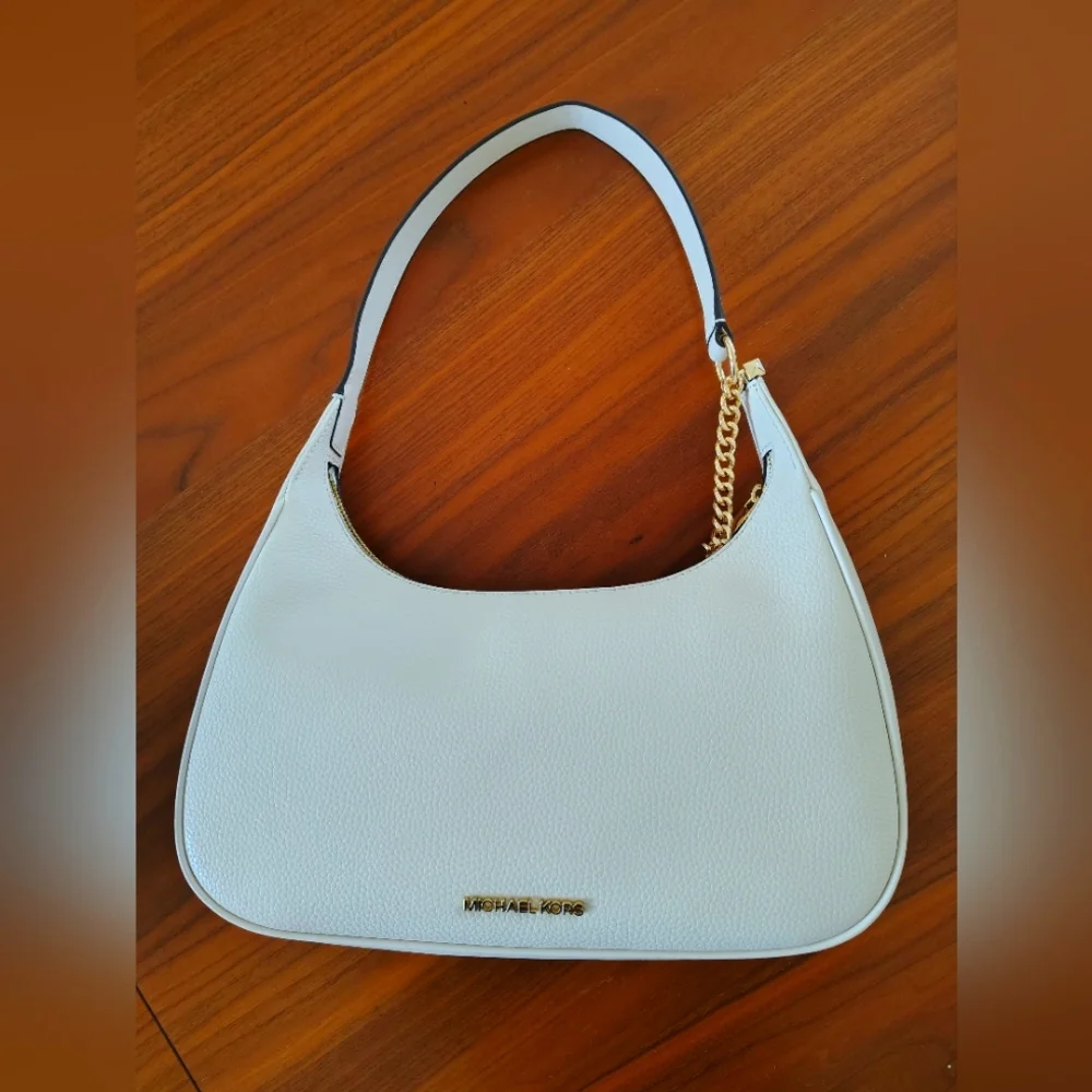 Michael Kors | Bags | Nwt Michael Kors Lucinda Md Shoulder  display picture 1